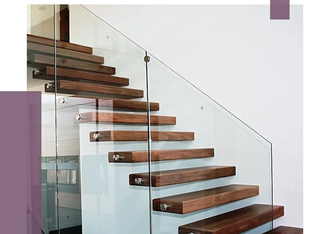 Стеклянные перила для лестницы в Бузулуке от 15115 руб.