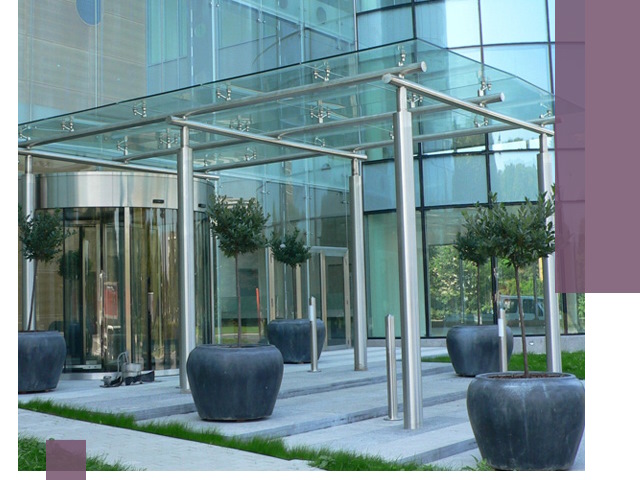 Навесы из стекла на заказ в Бузулуке — монтаж и установка